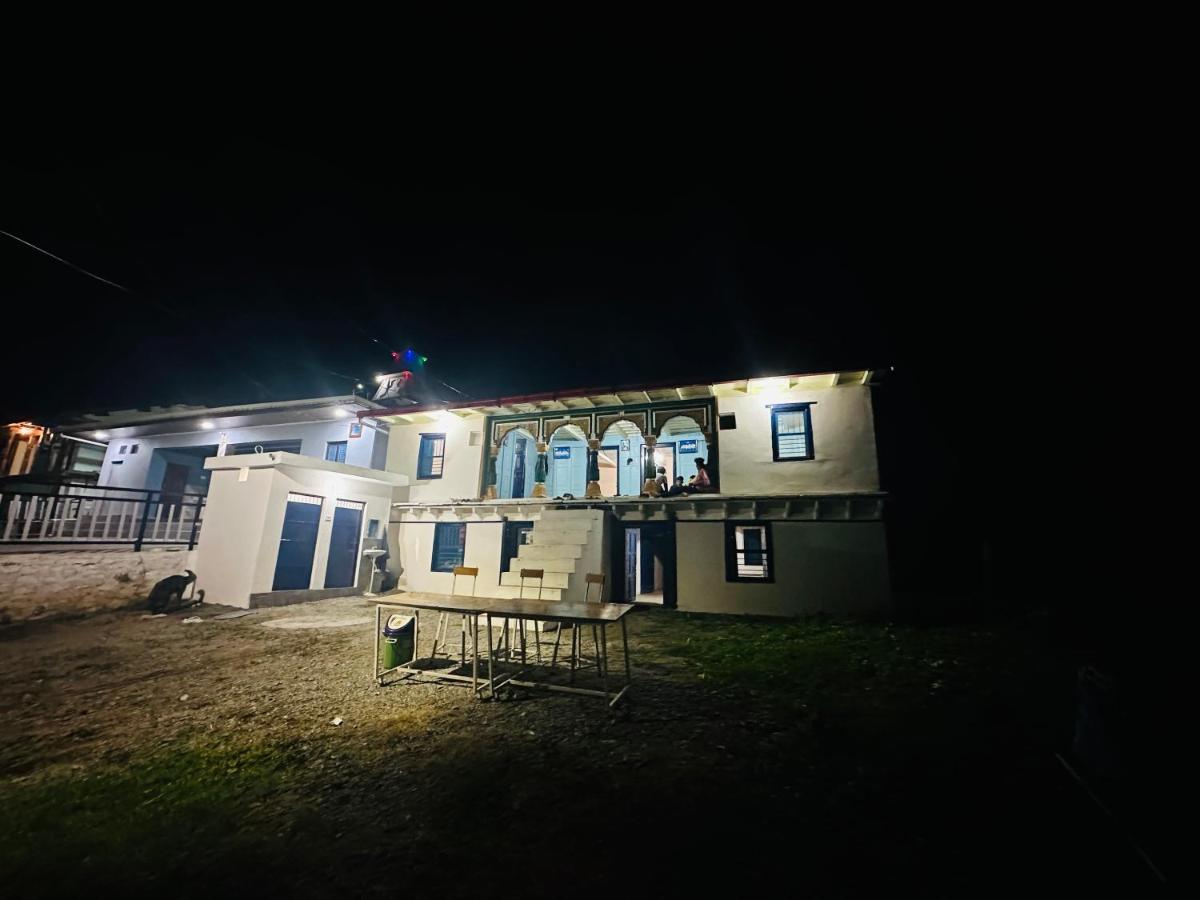 Deodar Village Homestay Devalsari Мусори Екстериор снимка